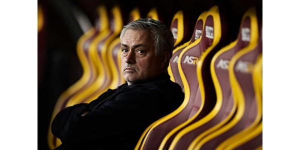 Hva er forholdet mellom Kylian Mbappé og José Mourinho?